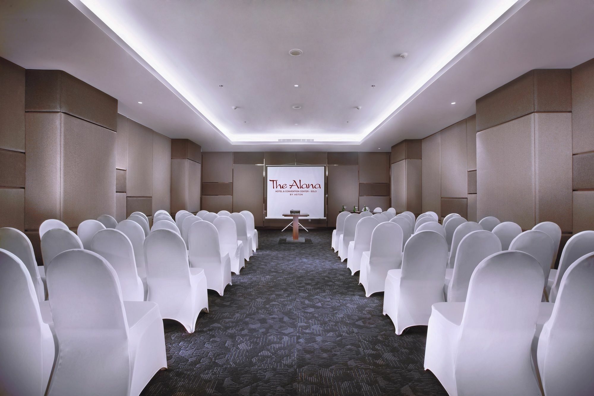 The Alana Hotel & Convention Center Solo By Aston Dış mekan fotoğraf